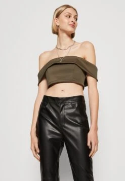 Wal G Brody Crop - T-Shirt Print - Khaki -Fashion Verkoop 005396816b154e318799c3700a514c23