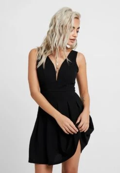 Eloise V Neck Skater Dress - Cocktailjurk - Black