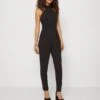 Wal G Violet Halter - Jumpsuit - Black -Fashion Verkoop 0d9d2faac6c74a1f8ba31e039019cf30