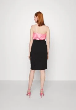 Wal G Kellian Pleat Skirt - Kokerrok - Black -Fashion Verkoop 0da80aa3afd54209bd76d17195b0ab99