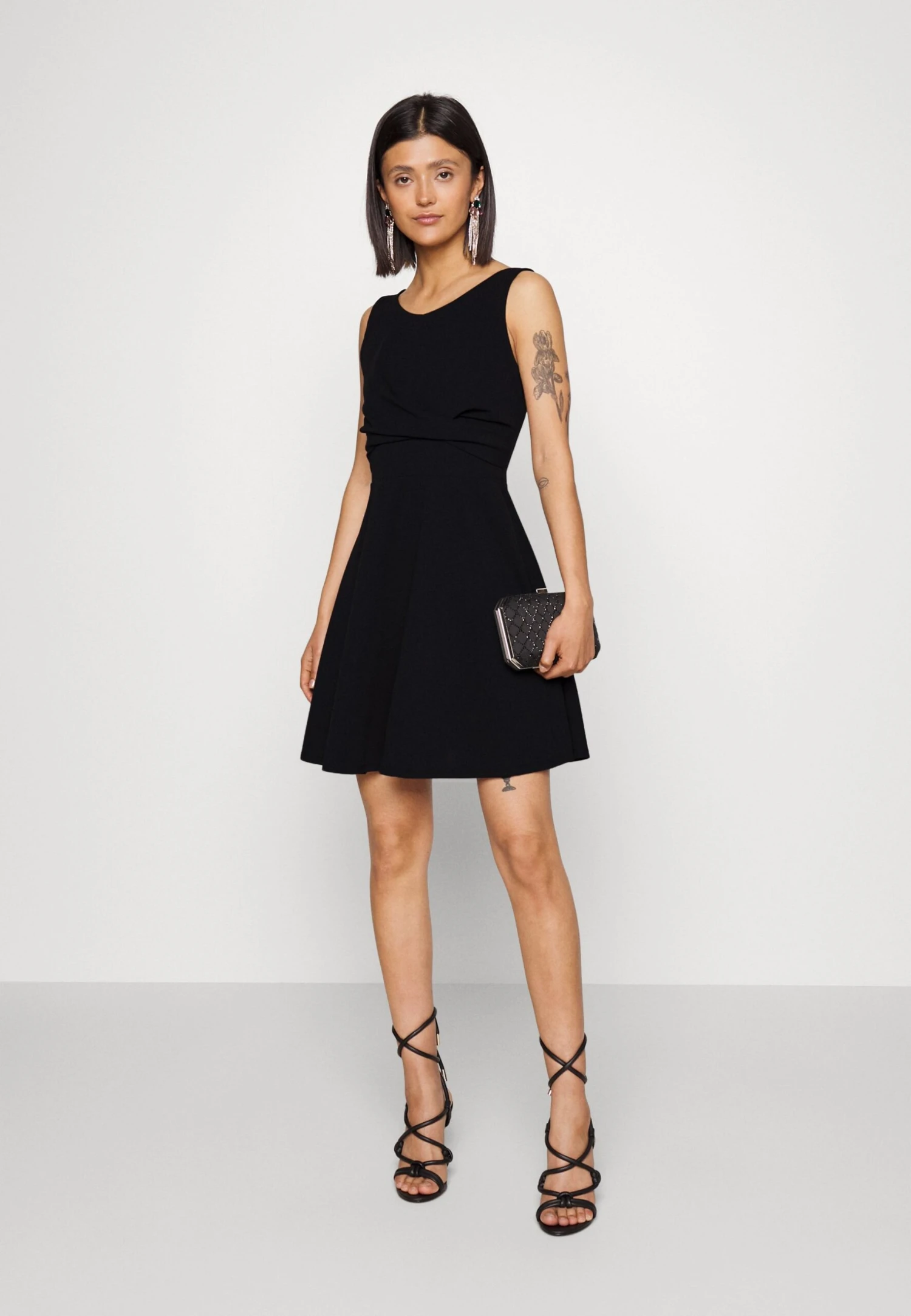 Wal G Jaqueline Skater Dress - Cocktailjurk - Black 4 Wal G Jaqueline Skater Dress - Cocktailjurk - Black - Afbeelding 2