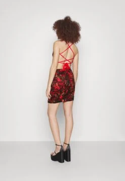 Wal G Peppy Skirt - Minirok - Red/Black 9 Wal G Peppy Skirt - Minirok - Red/Black -Fashion Verkoop 10945427bcb94097b7989884084d0c7f