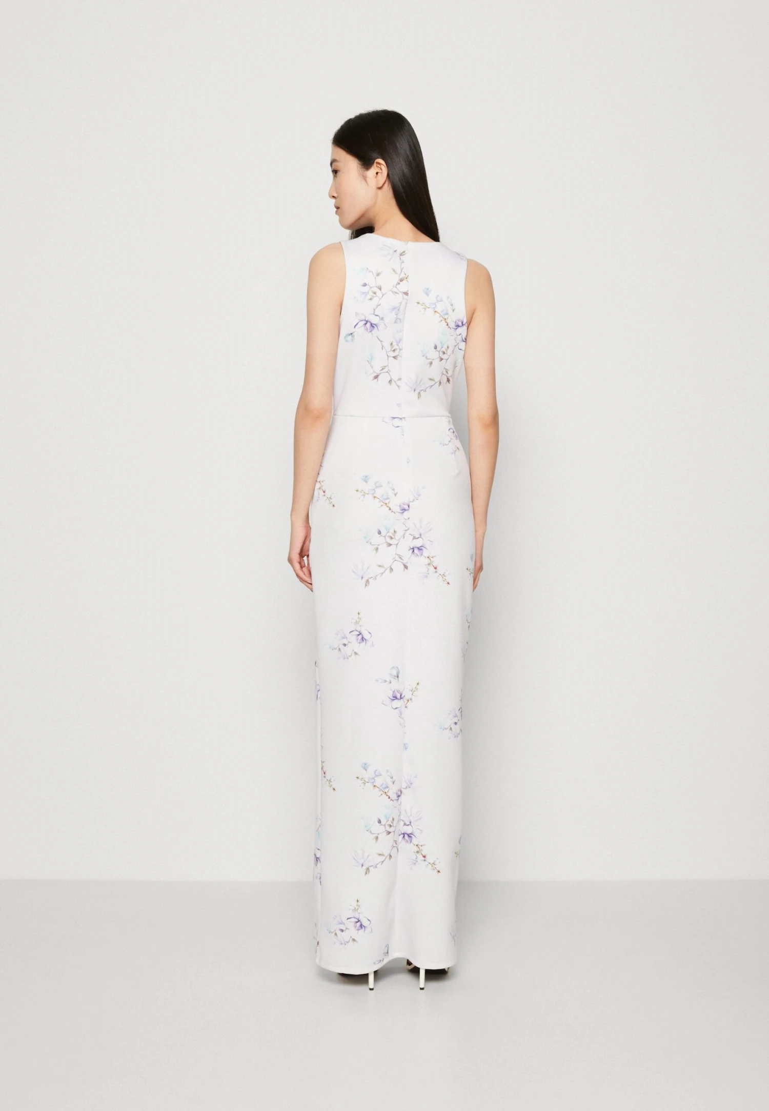 Wal G Wedding Brigitta- Galajurk - Lavender 5 Wal G Wedding Brigitta- Galajurk - Lavender - Afbeelding 3