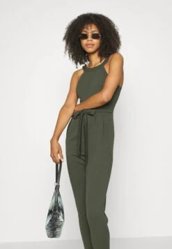 Wal G Jimmy Tie Back - Jumpsuit - Khaki Green -Fashion Verkoop 18f5e1c797084f6b9d78eaa8f28cb7e0