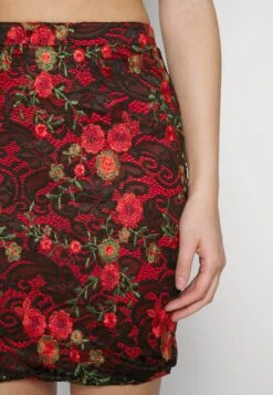 Wal G Peppy Skirt - Minirok - Red/Black 12 Wal G Peppy Skirt - Minirok - Red/Black -Fashion Verkoop 1a3f093f80744b828b73d793dba7b0ef