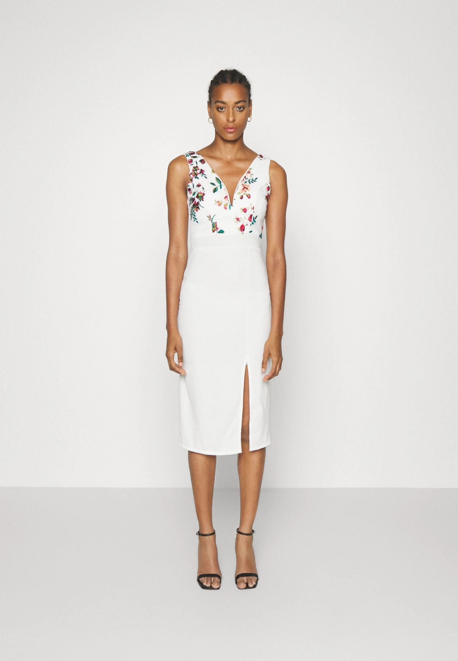Embroidered V Neck Rose Midi - Jurk - White Floral 3 Embroidered V Neck Rose Midi - Jurk - White Floral
