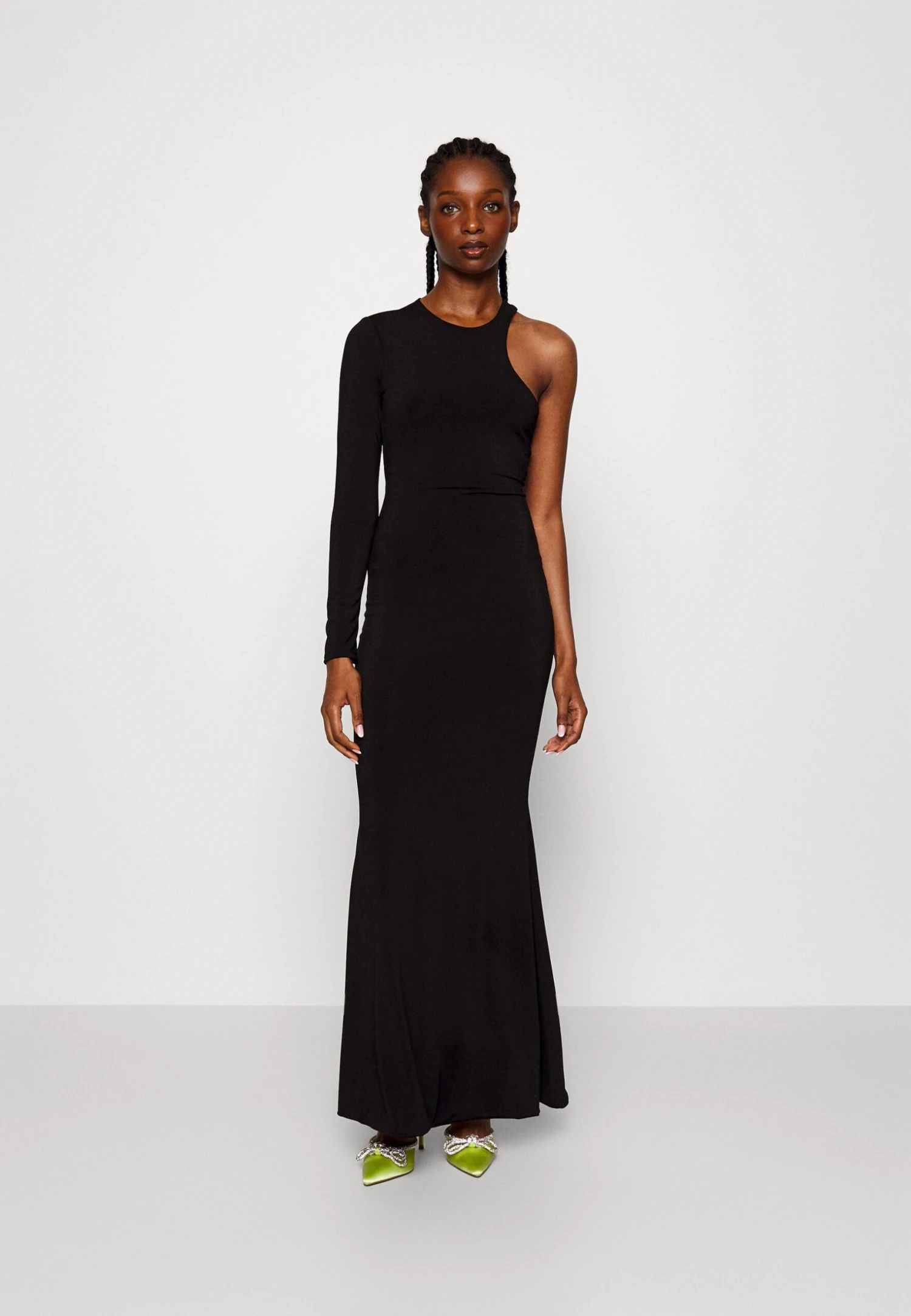 Mila Asymmetric- Maxi-Jurk - Black 3 Mila Asymmetric- Maxi-Jurk - Black