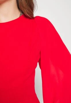 Kat Sleeve Dress - Cocktailjurk - Red -Fashion Verkoop 225e7be1dd32418c82120041215f9fc2