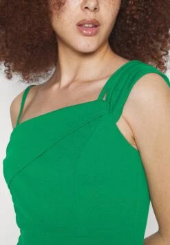 Wal G Revra One Shoulder Midi Dress - Cocktailjurk - Leaf Green -Fashion Verkoop 26a29c6d04c840a0b710443e58bdda50