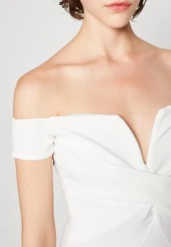 Wal G Elia Off Shoulder - Galajurk - White -Fashion Verkoop 277a8cf25b9844d1baa175ad8254cc95