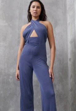 Wal G Party Jojo Halter - Jumpsuit - Denim Blue -Fashion Verkoop 28130dbf4e5b41e6bd36b3a8fb239e2a