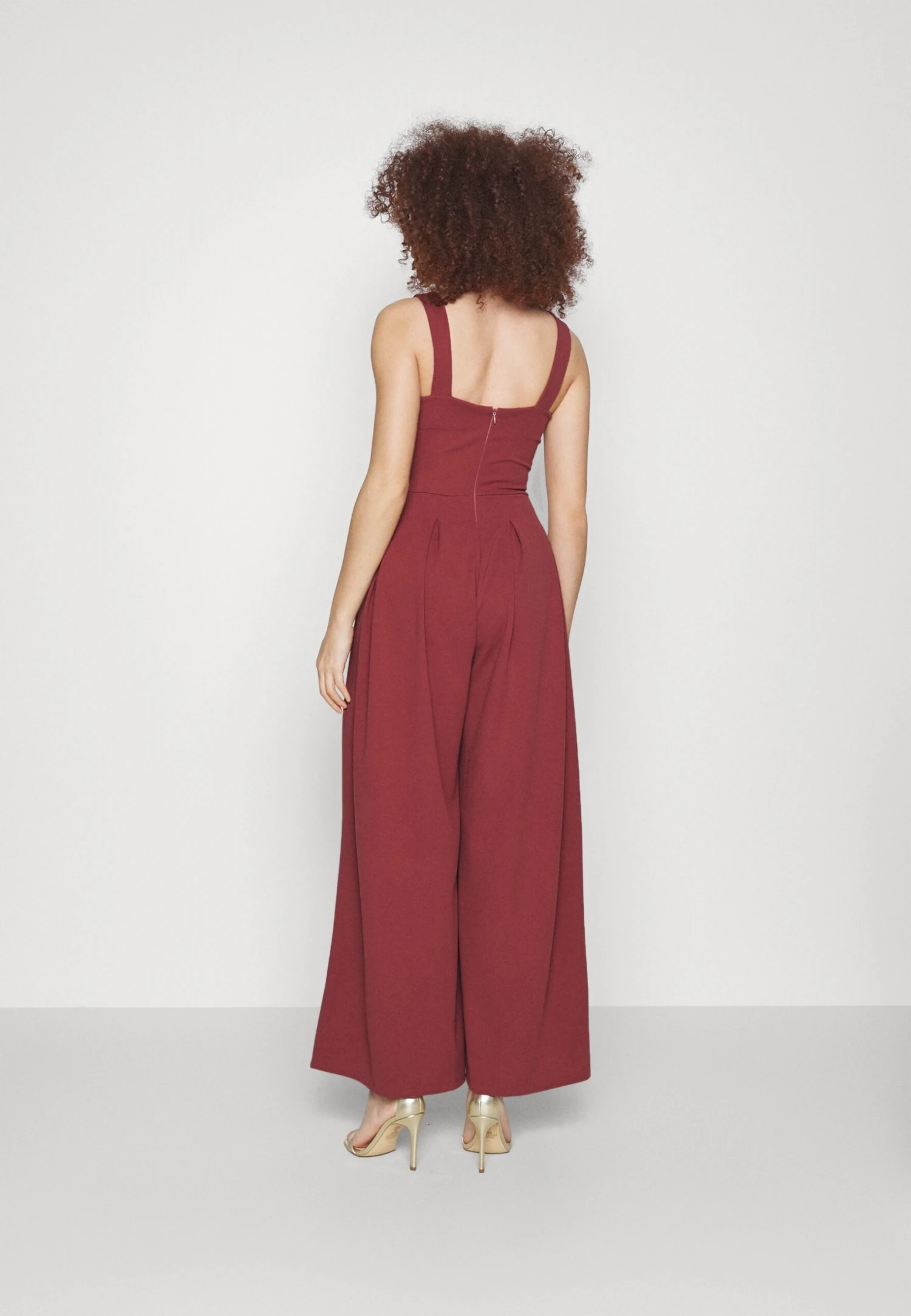 Wal G Alinali Pleated- Jumpsuit - Dark Mauve Pink 5 Wal G Alinali Pleated- Jumpsuit - Dark Mauve Pink - Afbeelding 3