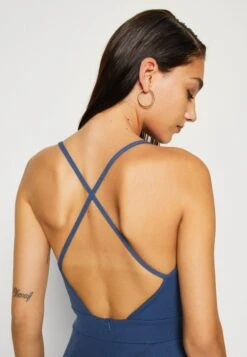 Wal G Aiden Cross Back - Jumpsuit - Denim Blue -Fashion Verkoop 2d92a8c5c57042e49d511052b6e53328