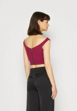 Wal G Valentines Heart Crop - Top - Magenta -Fashion Verkoop 2f403237d6d941caba6564e45cb06958
