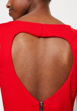Wal G Valentines Holly Heart Cut Out Skater - Cocktailjurk - Red -Fashion Verkoop 3aaee605d4d641349a48164ec21c5eb2