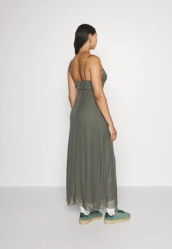 Wal G Sandy - Maxi-Jurk - Khaki Green 12 Wal G Sandy - Maxi-Jurk - Khaki Green -Fashion Verkoop 3c81f620255a49dfb56e9c0dad9a2aff