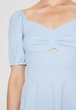 Wal G Haliday Cut Out Skater - Jerseyjurk - Sky Blue -Fashion Verkoop 3df886cf515b48dc89d58900b9e34767