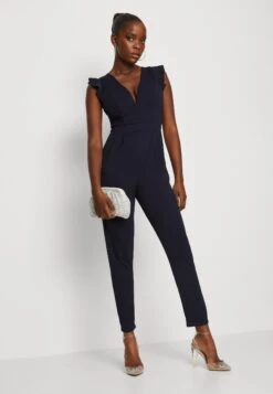 Wal G Ruffle With Back Insert - Jumpsuit - Navy Blue -Fashion Verkoop 43b2efb2170d43cba43fab0131f0aa61