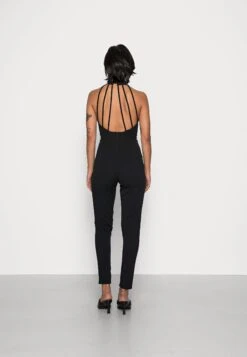 Wal G Chenise Halter Neck- Jumpsuit - Black -Fashion Verkoop 48a56ced3ea24fe0a6e26fc77c09085b
