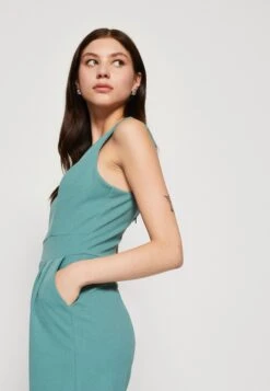Wal G Cleo V Neck Playlist - Jumpsuit - Sage Green -Fashion Verkoop 4993f3cf32454ea683359f1a472d6955