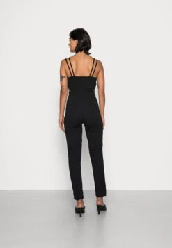 Wal G Nikita Cut Out - Jumpsuit - Black 9 Wal G Nikita Cut Out - Jumpsuit - Black -Fashion Verkoop 523f9beaa4bf46c587d614163cad1190