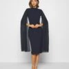 Wal G Cape Sleeve Dress - Cocktailjurk - Navy Blue -Fashion Verkoop 5742e7e3137e4329ab50c17962f683ca
