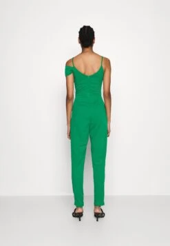 Harriet One Sleeve - Jumpsuit - Leaf Green 10 Harriet One Sleeve - Jumpsuit - Leaf Green -Fashion Verkoop 5dd56ee4f2e844a28d2a14331ebfddd7