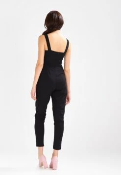 Wal G V Neck - Jumpsuit - Black -Fashion Verkoop 5e5649f370a34d19aec673183987d689
