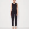 Wal G Dayna Straight Leg - Jumpsuit - Navy Blue -Fashion Verkoop 67fcc18a8f8843ef8c0514ffd3ed1dd3