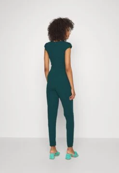 Wal G Short Sleeve V Neck - Jumpsuit - Forest Green -Fashion Verkoop 6832c6b77cde4141bc77cb7c673fd1af
