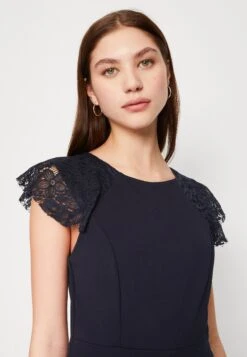 Wal G Sarah Lace - Jumpsuit - Navy Blue 11 Wal G Sarah Lace - Jumpsuit - Navy Blue -Fashion Verkoop 705cc72d52984fcfad33db8aae185234