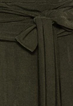 Wal G Wonda V Neck - Jumpsuit - Olive Green 7 Wal G Wonda V Neck - Jumpsuit - Olive Green -Fashion Verkoop 757dc3707b464041a47d13937843ef0a