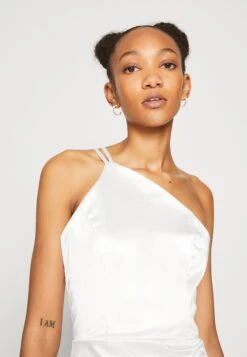Wal G Chantal One Shoulder Maxi - Galajurk - White -Fashion Verkoop 7784b86b6ead4671ae341ceefa30852b