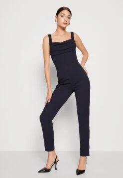 Wal G Serena Pleated - Jumpsuit - Navy Blue 10 Wal G Serena Pleated - Jumpsuit - Navy Blue -Fashion Verkoop 7a3662e2aea14cf08898784ebc291f77