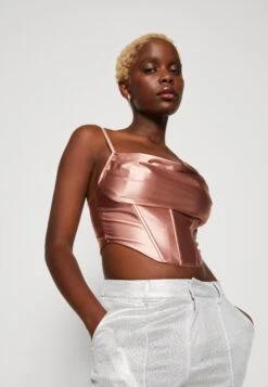 Wal G Christian Corset Crop - Top - Dusty Pink -Fashion Verkoop 7e476e5087354e17bc0af25acc36b0b1