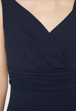 Wal G Andrew Off Shoulder Maxi Dress - Galajurk - Navy Blue -Fashion Verkoop 7fd0a9ebf4804b5189de00b5ee1c21ef