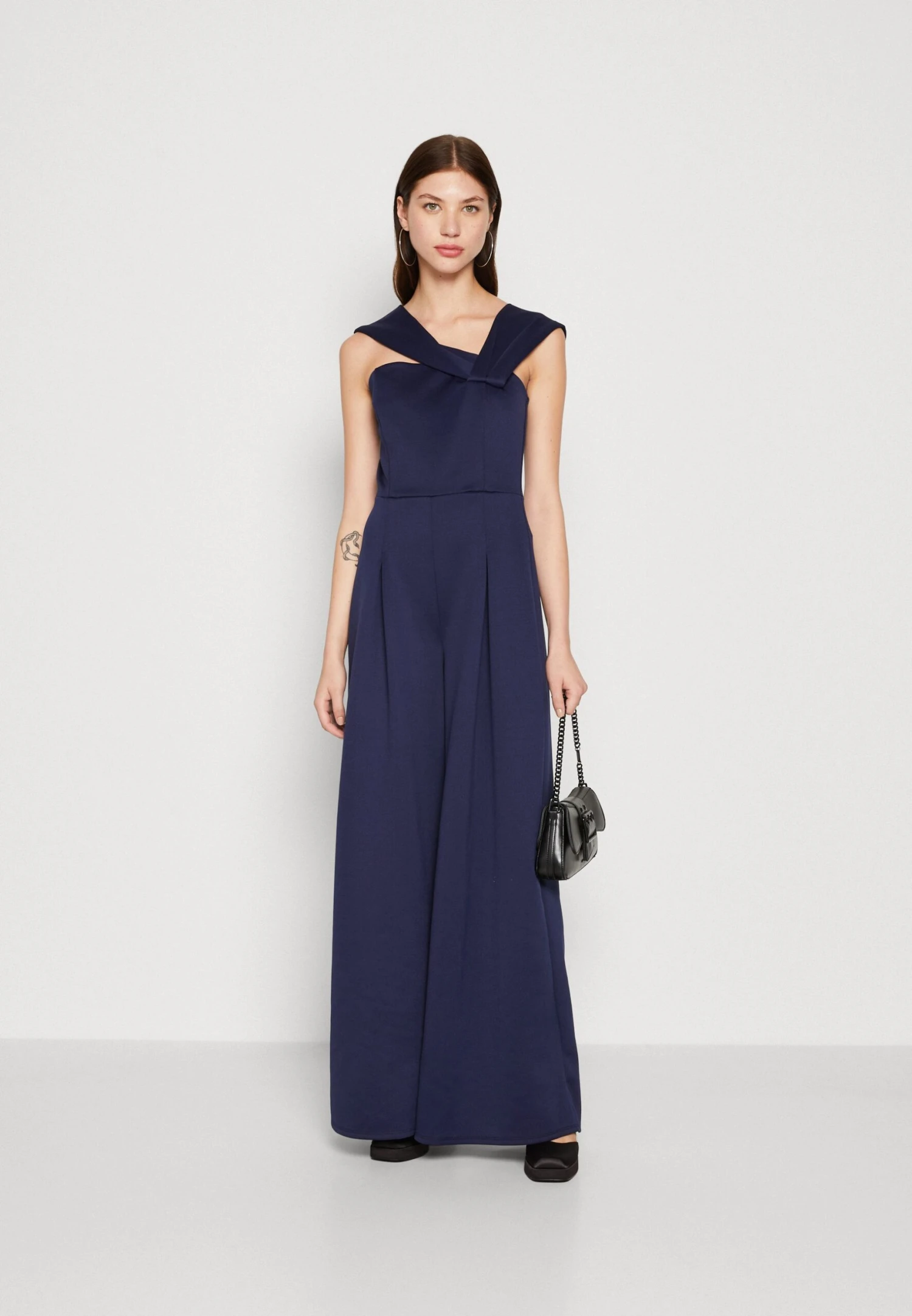 Wal G Delila Strap - Jumpsuit - Navy Blue 4 Wal G Delila Strap - Jumpsuit - Navy Blue - Afbeelding 2