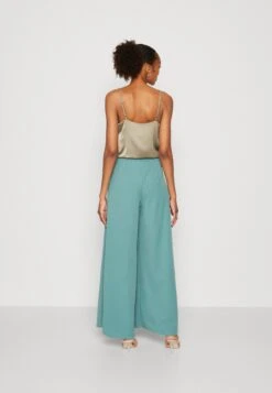 Wal G Buzz Trouser - Broek - Sage Green -Fashion Verkoop 86bb154bc03d439aa8e1e4cfe80cb060