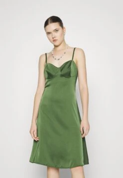 Wal G Dalia Cupped Midi - Jurk - Medow -Fashion Verkoop 8cad9b1cf16f41beb04d31fdf25353f1