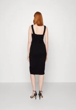 Wal G Embroidered V Neck Rose Midi - Cocktailjurk - Black Floral 10 Wal G Embroidered V Neck Rose Midi - Cocktailjurk - Black Floral -Fashion Verkoop 8d9dc6f9aeee4395ba69cbbf1fe9397e