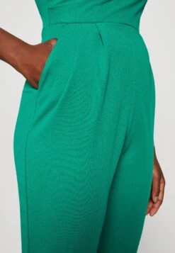 Wal G Toby V Neck - Jumpsuit - Leaf Green -Fashion Verkoop 904f751c86d4451c8622bef86cccb6f6
