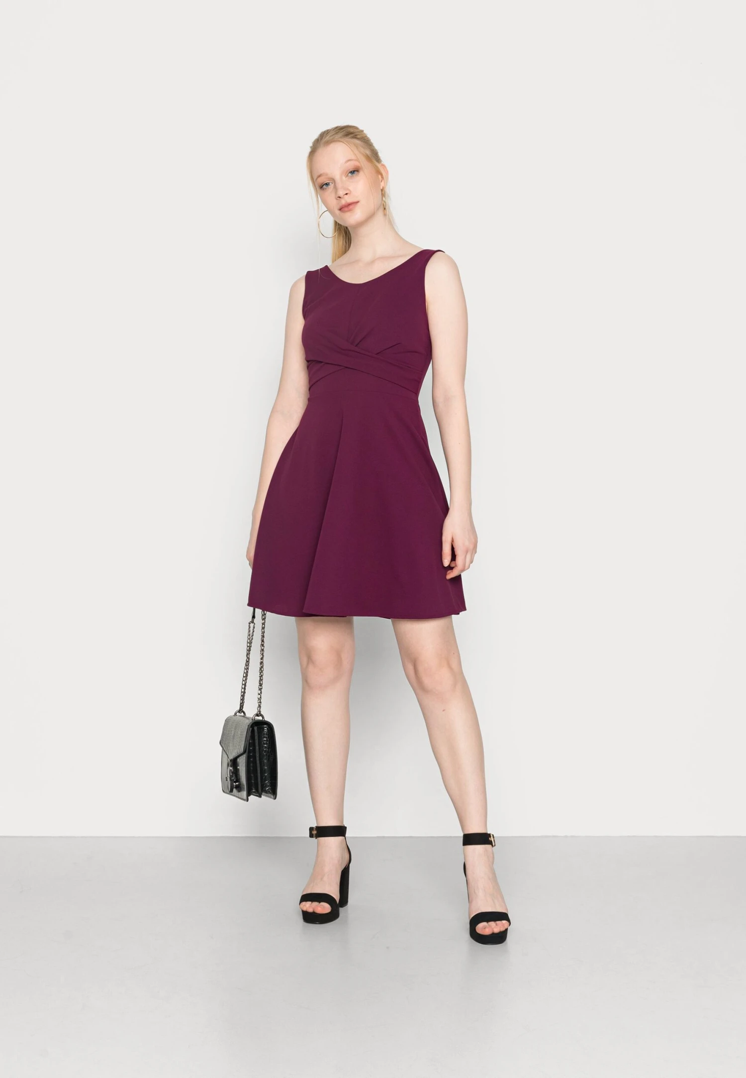 Wal G Jaqueline Skater Dress - Cocktailjurk - Plum 4 Wal G Jaqueline Skater Dress - Cocktailjurk - Plum - Afbeelding 2