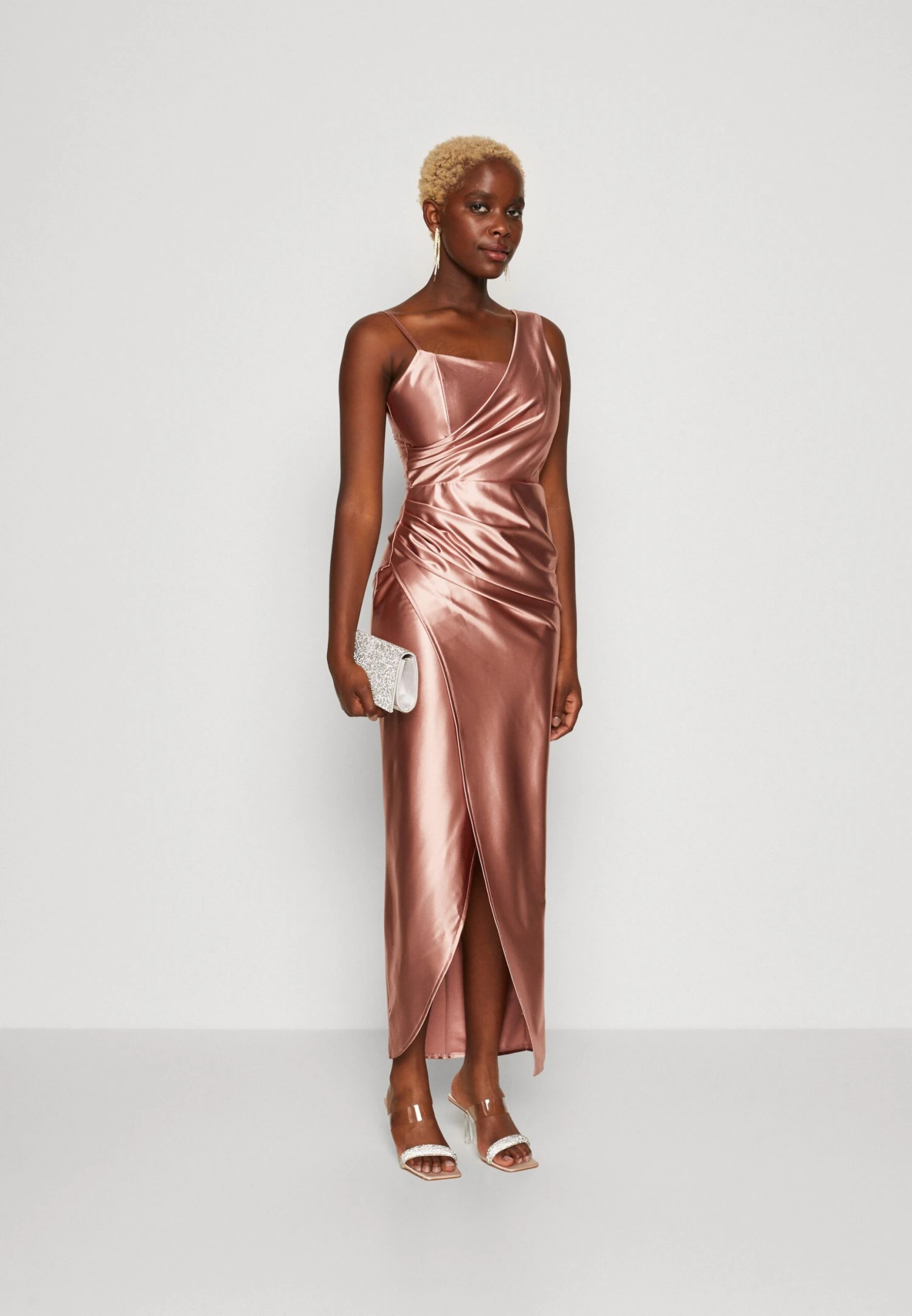 Wal G Valentines Romeo Asymmetric Maxi - Galajurk - Dusty Pink 4 Wal G Valentines Romeo Asymmetric Maxi - Galajurk - Dusty Pink - Afbeelding 2