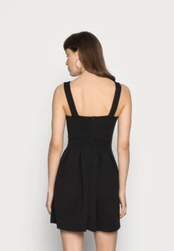 Wal G Pleated Fit And Flare - Cocktailjurk - Black 9 Wal G Pleated Fit And Flare - Cocktailjurk - Black -Fashion Verkoop a33221193f0041f9a694f0a88234b694