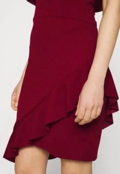 Revra Strappy Frill Skater - Jerseyjurk - Berry Wine 11 Revra Strappy Frill Skater - Jerseyjurk - Berry Wine -Fashion Verkoop a69eac227a7e432894e7fc30caa95eaf