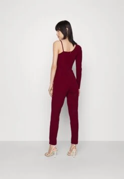 Wal G Ciaramin One Sleeve Jumpsuit - Jumpsuit - Berry Wine -Fashion Verkoop a828e7030e6542dbaff1ec783c5660e1