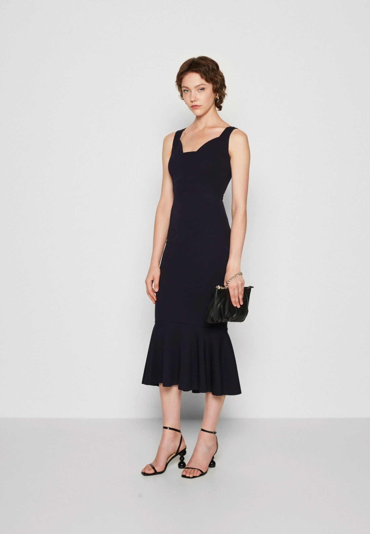 Wal G Anabella Ruffle Bottom Midi - Jerseyjurk - Navy Blue 4 Wal G Anabella Ruffle Bottom Midi - Jerseyjurk - Navy Blue - Afbeelding 2