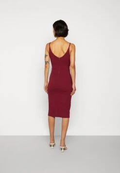 Wal G Strappy Square Neck Midi Dress - Etui-Jurk - Berry Wine -Fashion Verkoop b6adb423dc974c8d945a32f26ab2c42f