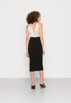 Wal G Marla Knot Halter Midi Dress - Cocktailjurk - Champagne/Black -Fashion Verkoop b862435fdb3e480a9e2db9074621df54