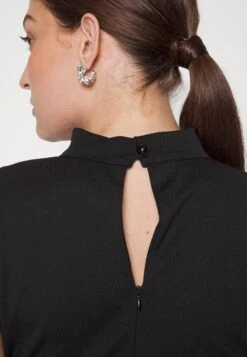 Bambinaroll Neck Midi Dress - Jerseyjurk - Black -Fashion Verkoop bd909da1721e4a49b3e8c8a377461daf